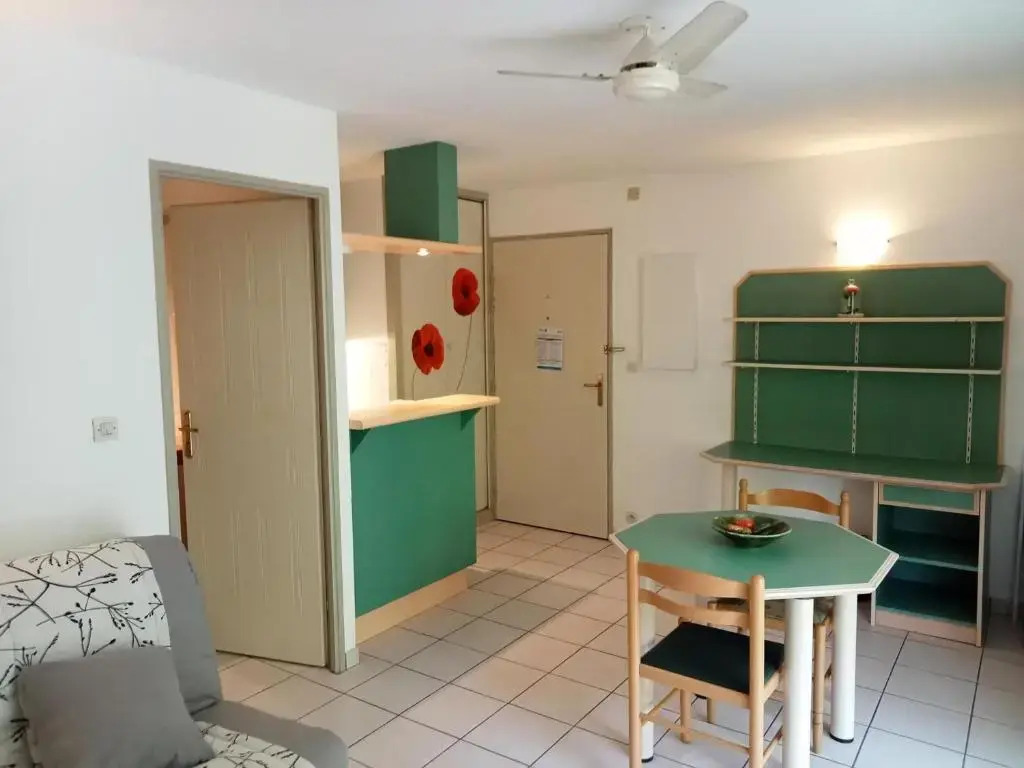 Appartement La Rochelle, 1 pièce, 2 personnes - FR-1-551-25