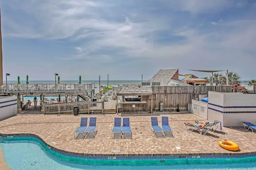 Condo w/ Beach Access & Community Amenities!