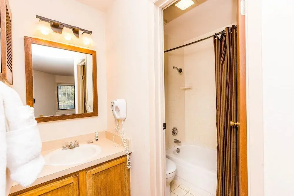 Flying Dutchman #1194 - 3 Br Condo