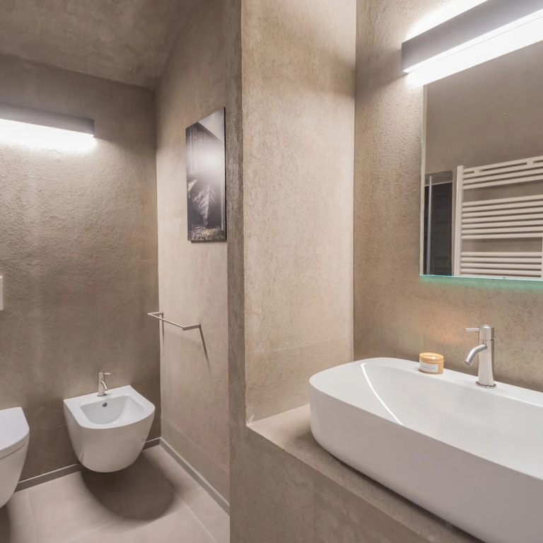 Urios Castle Suites by Rent All Como