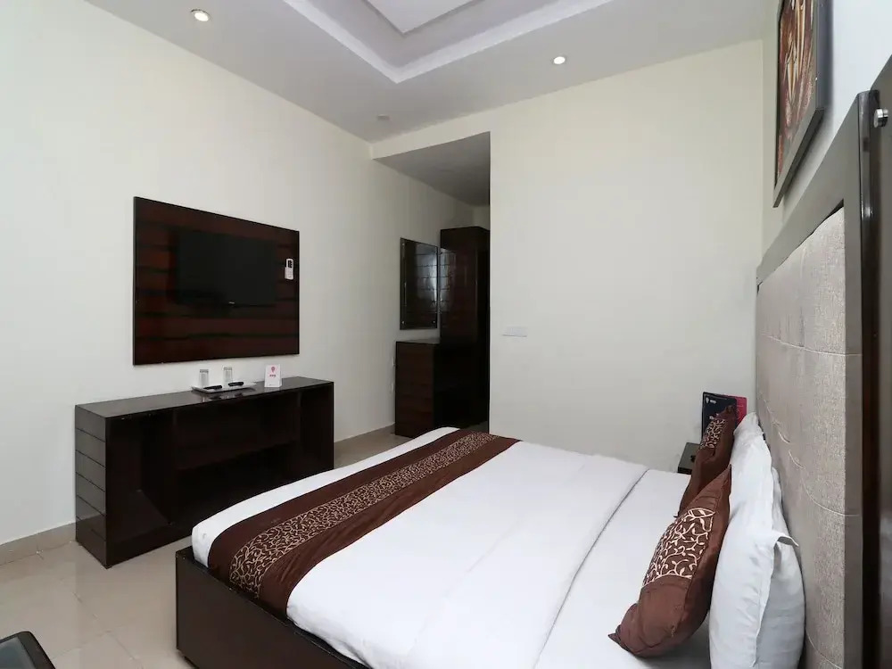 OYO 1617 Palm Retreat