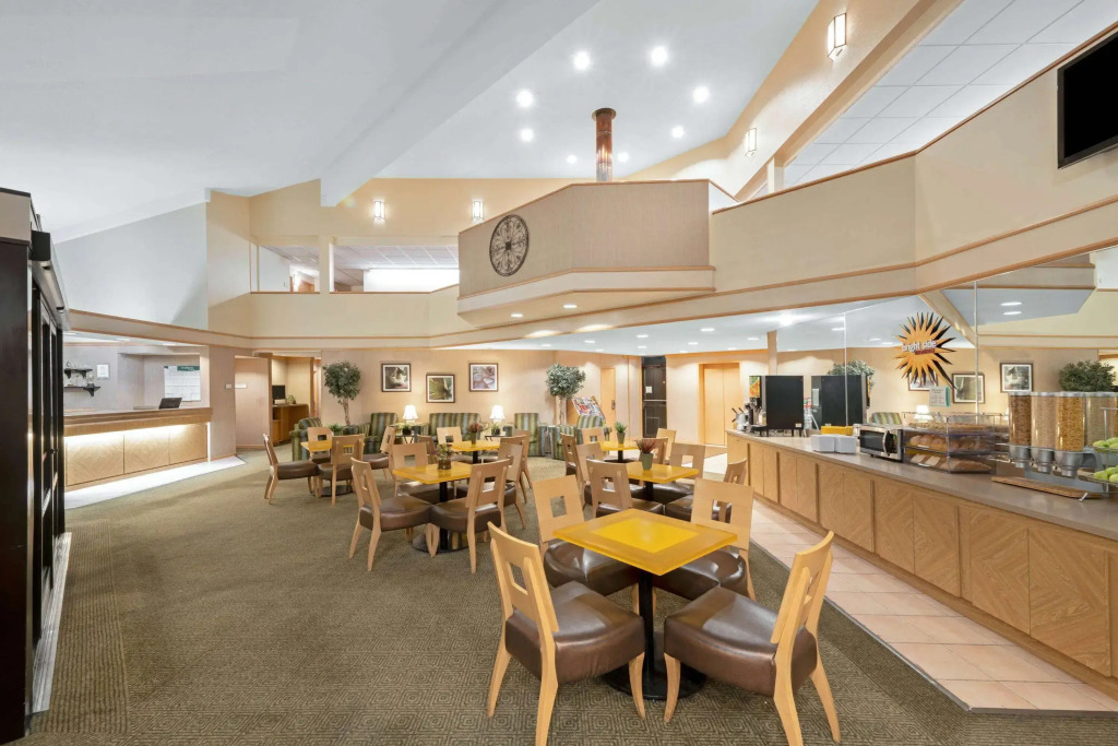 La Quinta Inn & Suites by Wyndham Salt Lake City - Layton