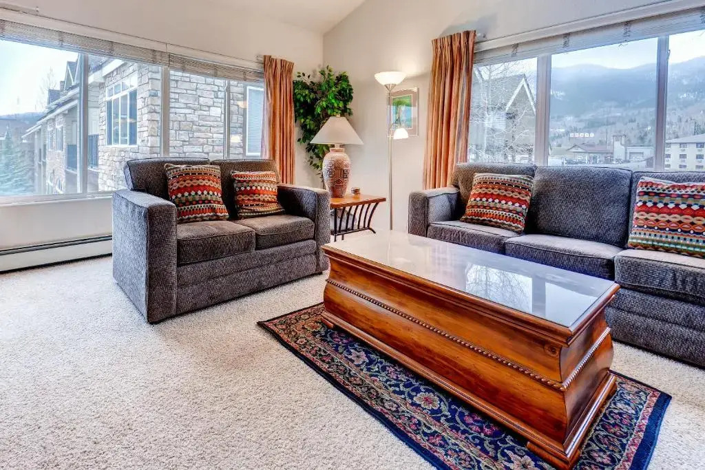 Three-Bedroom Spacious Condo 206 at Bay Club