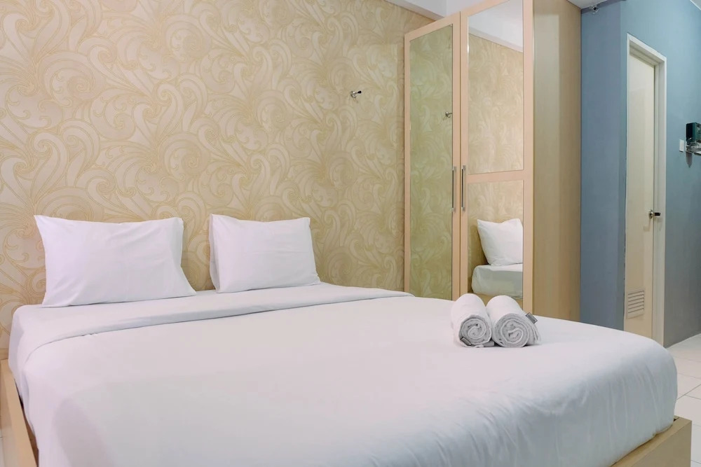 Best Price Studio Apartment @ Riverview Jababeka