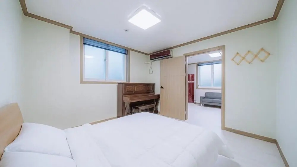 Geoje Swim Pension