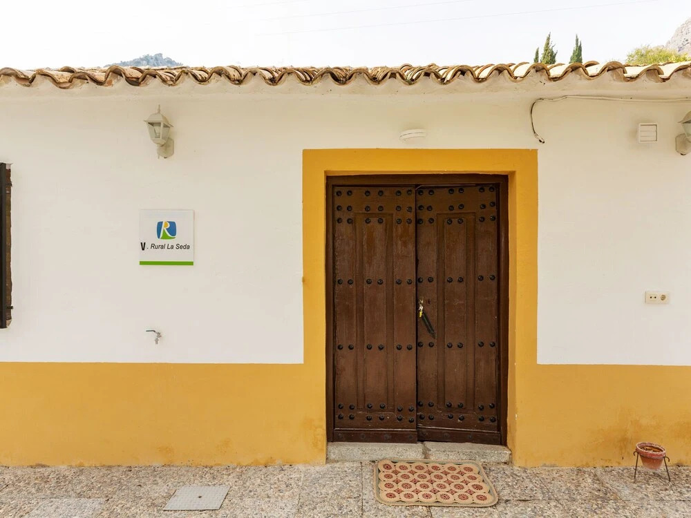 Easy-peasy Cottage in Albanchez de Mágina With Swimming Pool
