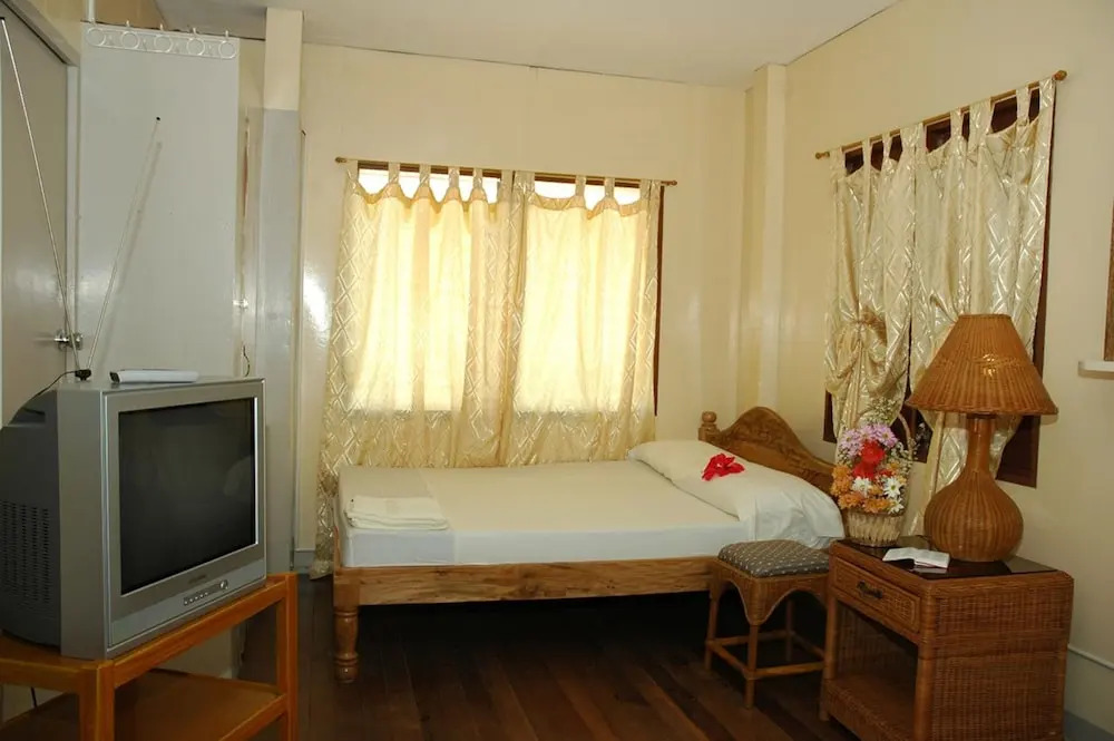 Masamayors Beach House and Resort