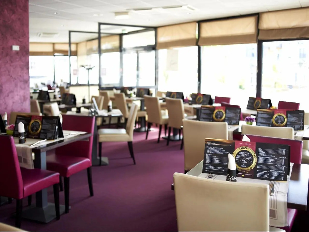 Hotel De Loire et Restaurant Les Bateliers