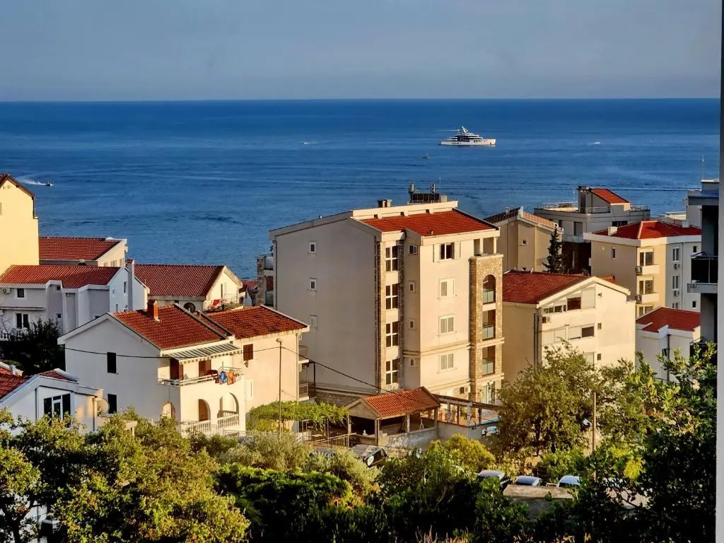 Lovely 1-Bedroom rental unit with free parking