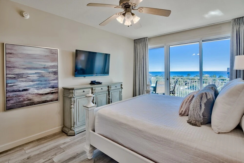 Sterling Gem Heated Pool Beach Front