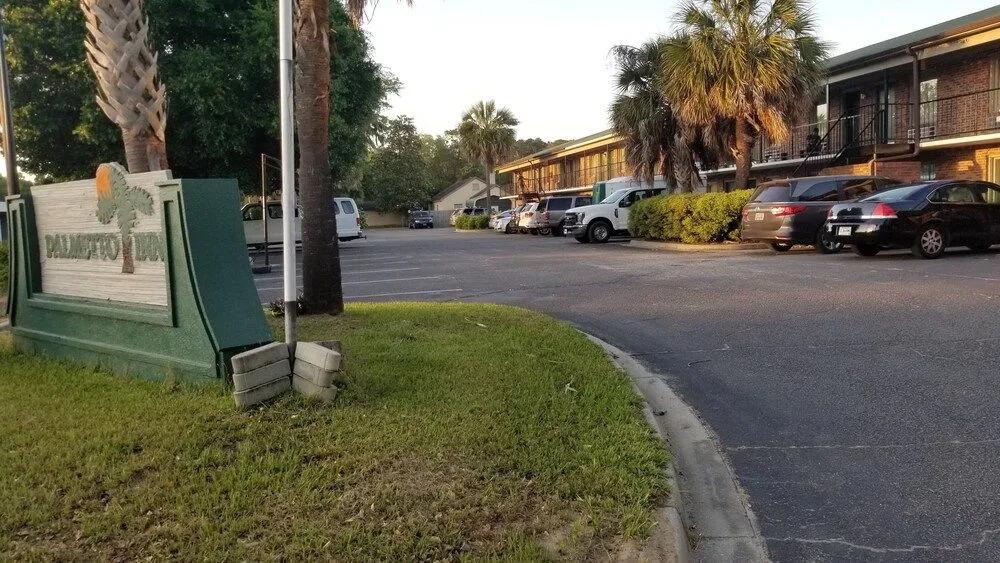 Palmetto Inn