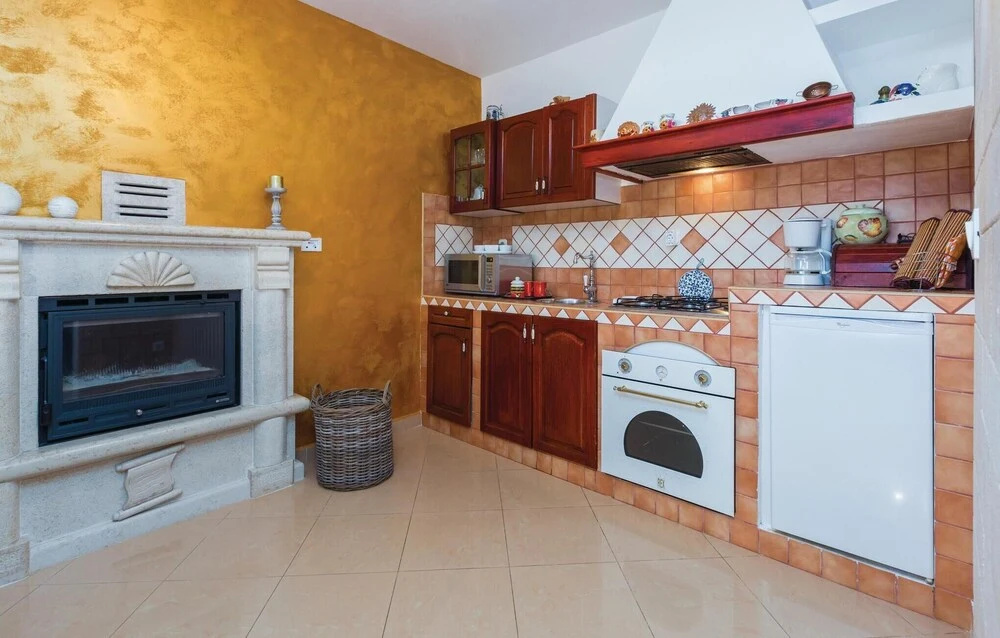 Amazing Apartment in Kosinozici With 1 Bedrooms, Wifi and Outdoor Swimming Pool