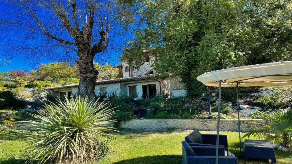 Spoleto Poolside Slps 20, one Hour to Rome, Fabulous Gardens, Bbq Area, Pool