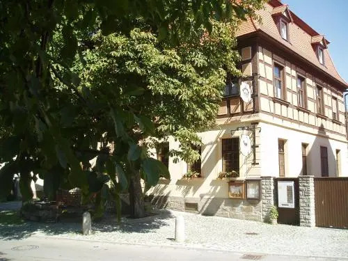 Gasthof Zum Hirschen , mit Gästezimmern.