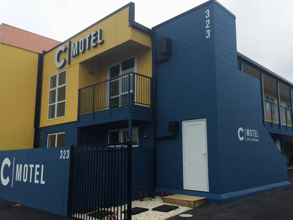C-Motel