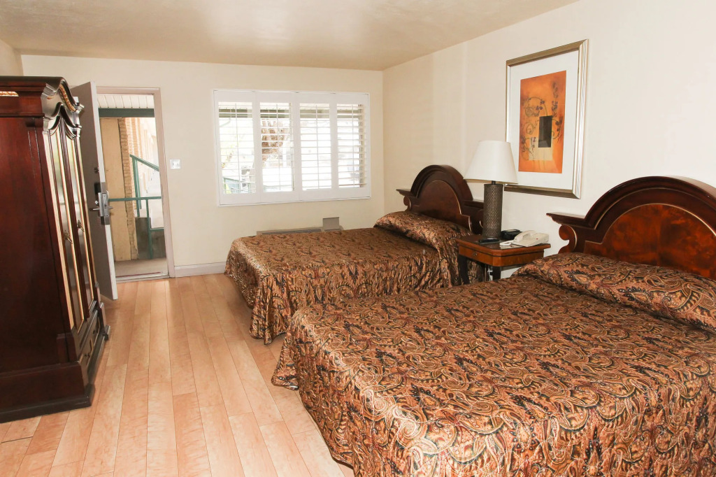 Greenwell Inn