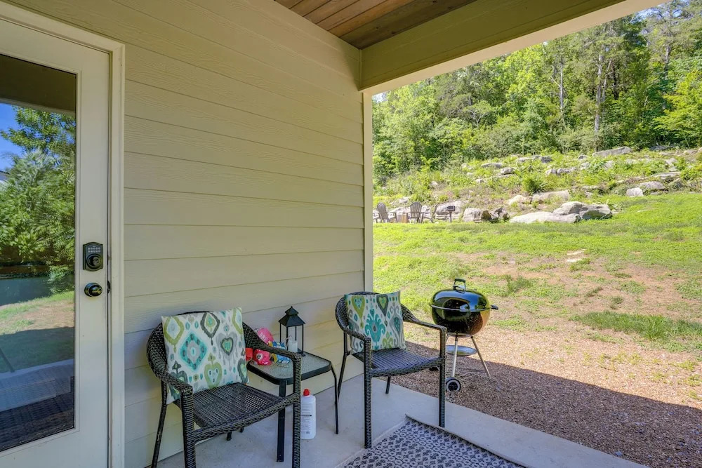 Wooded Escape w/ Beautiful Backyard + Mtn Views!