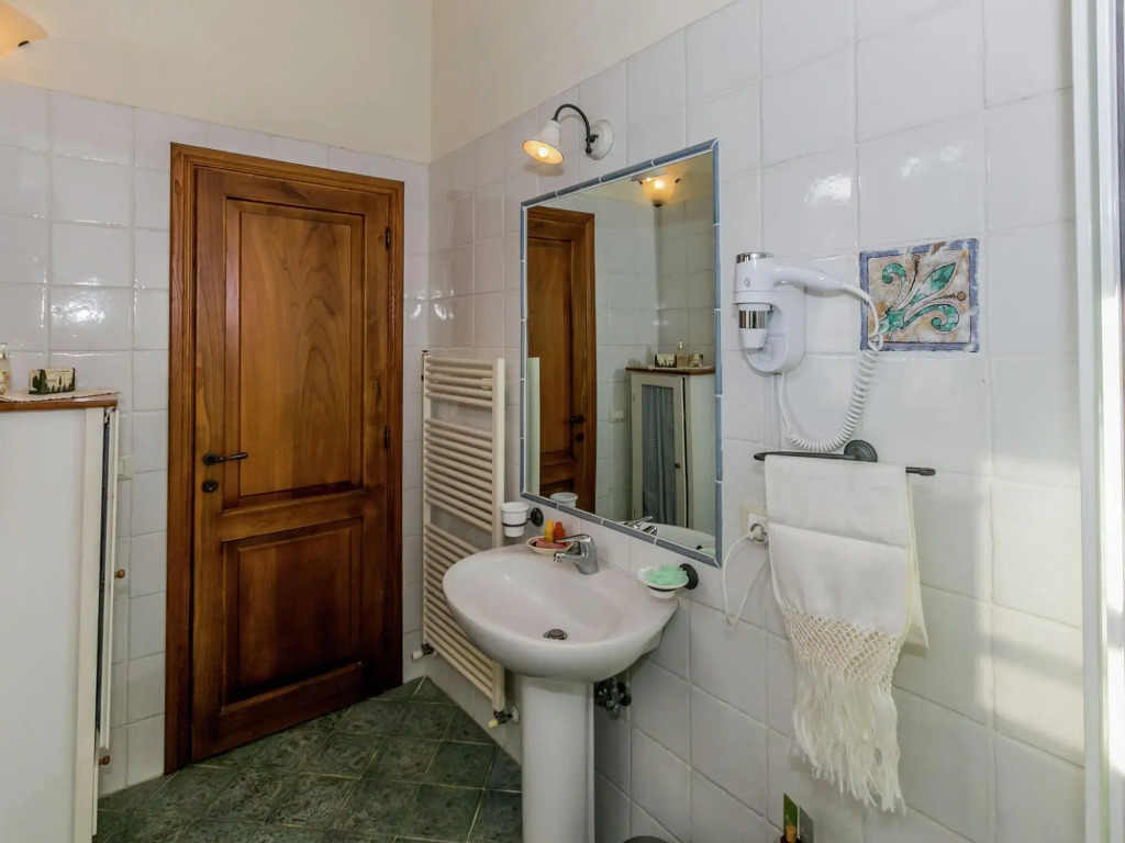 Farmhouse Montepulciano Near Vineyards Pool