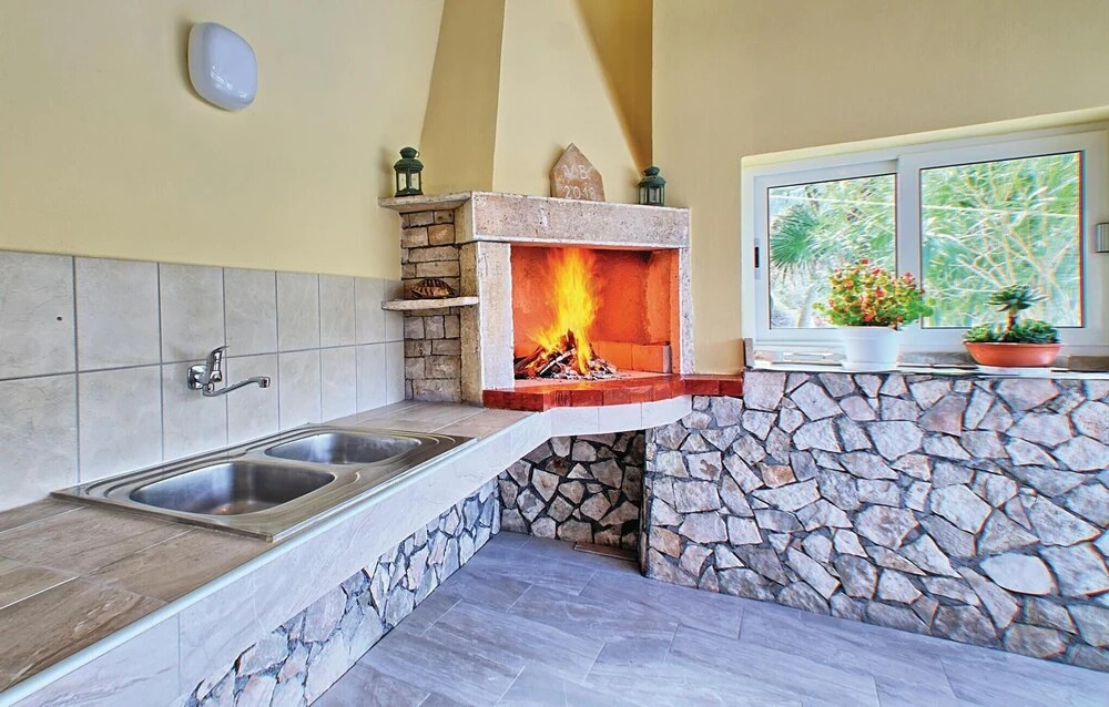 Two-Bedroom Holiday Home In Vela Luka