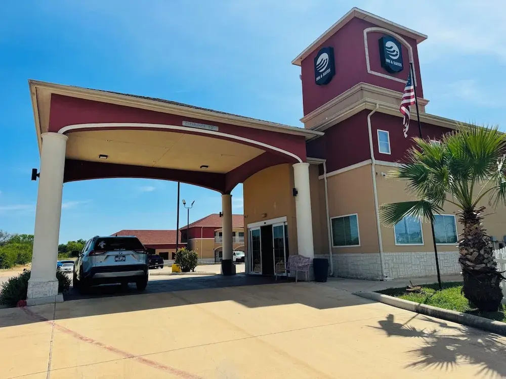 Super 8 Floresville