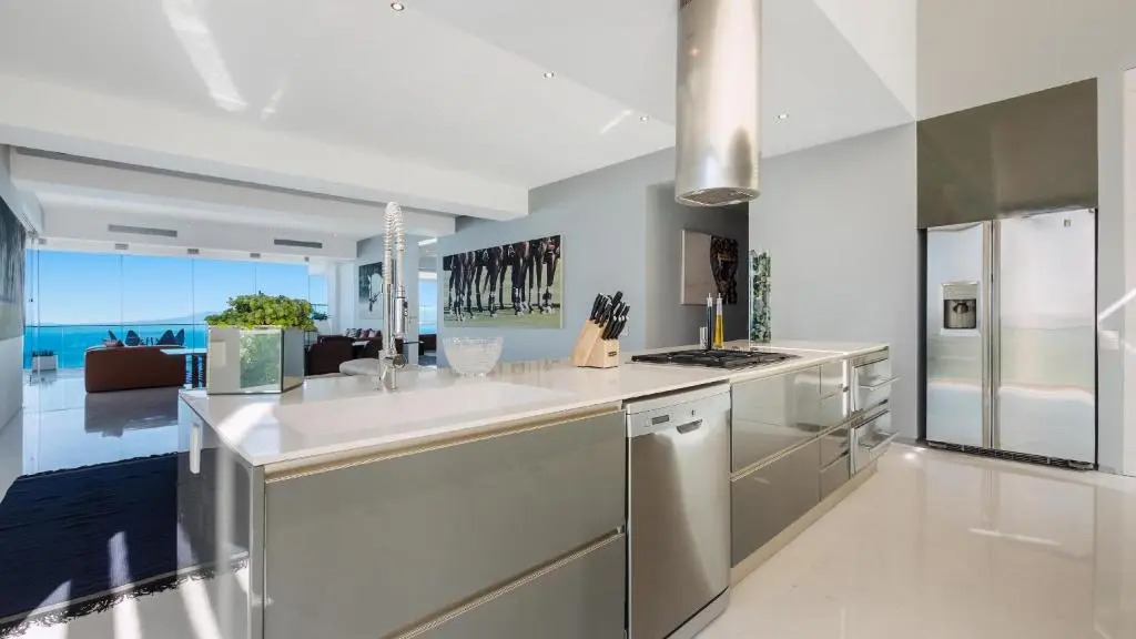 Avalon - 901 Luxurious & Best View 3 BR Amapas