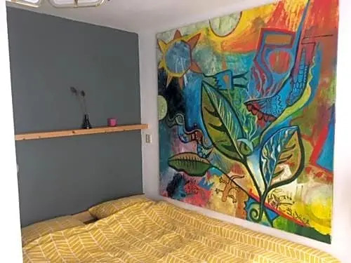Private studio room in De Pijp