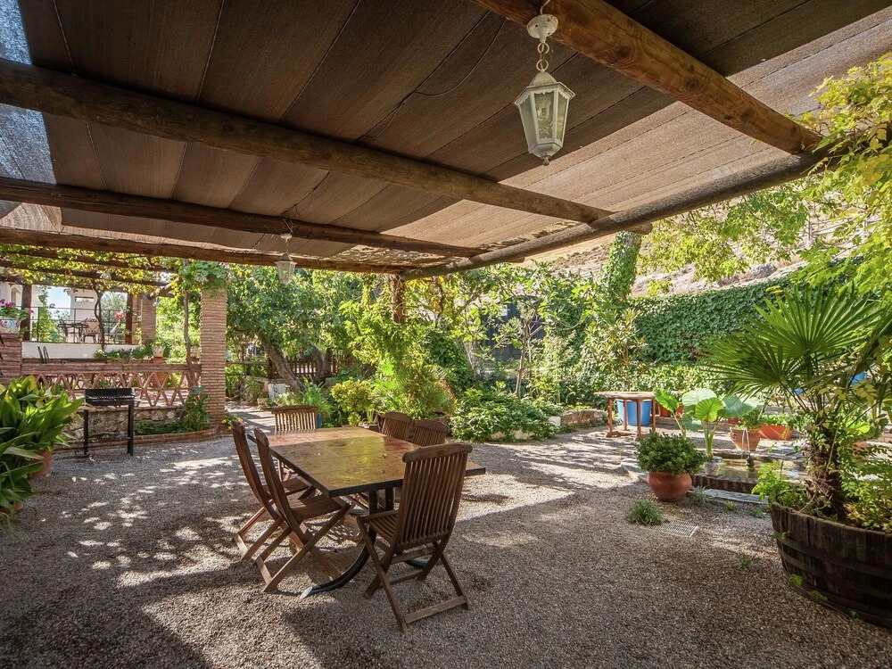 Rustic Cottage in El Padul Near the City Centre
