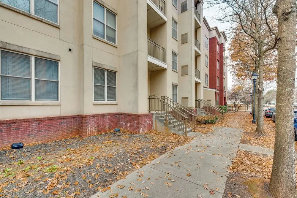 Condo by Marta: 10 Min Walk to World Cup Stadium