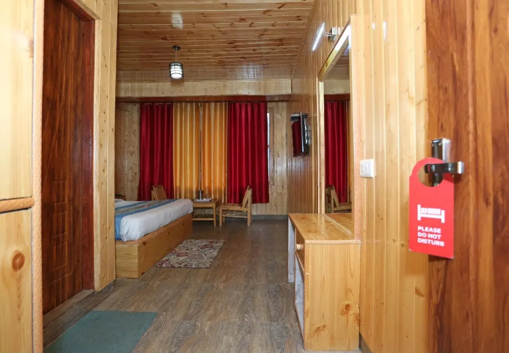 Hotel Mahadev Cottages by OYO