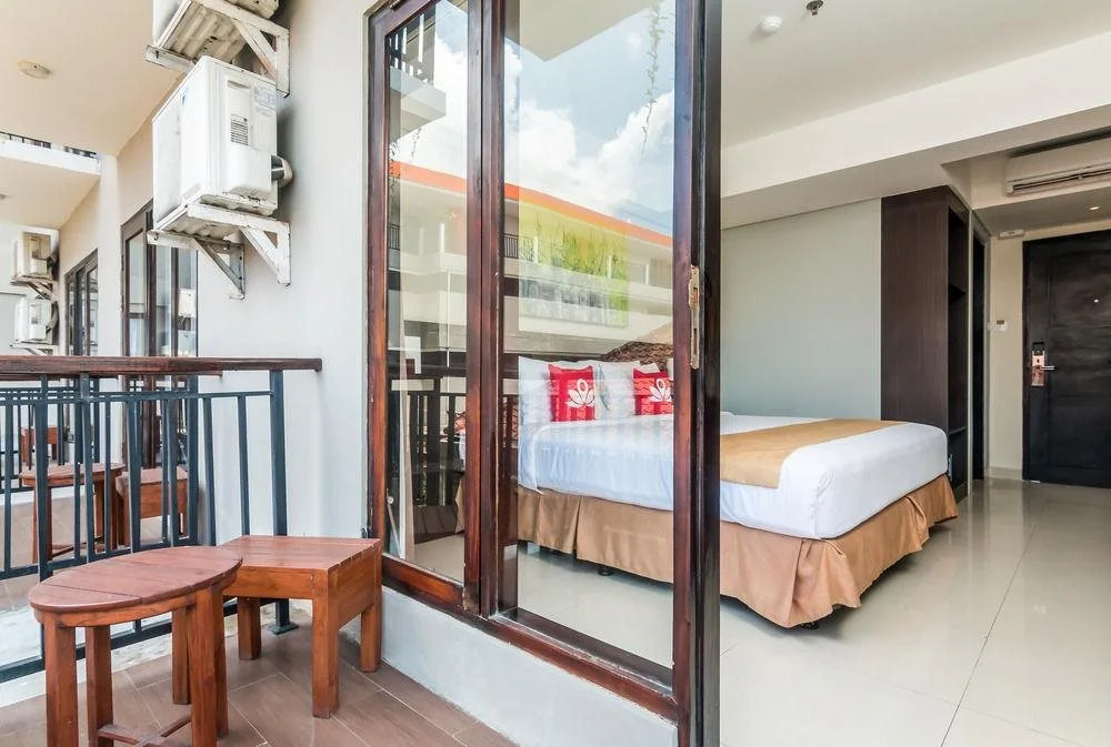Hardys Rofa Hotel And Spa Legian by ZEN Rooms