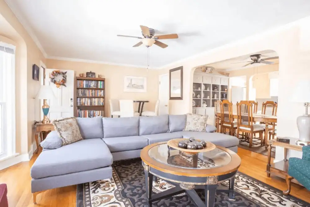 Spacious Townhome in St. Louis