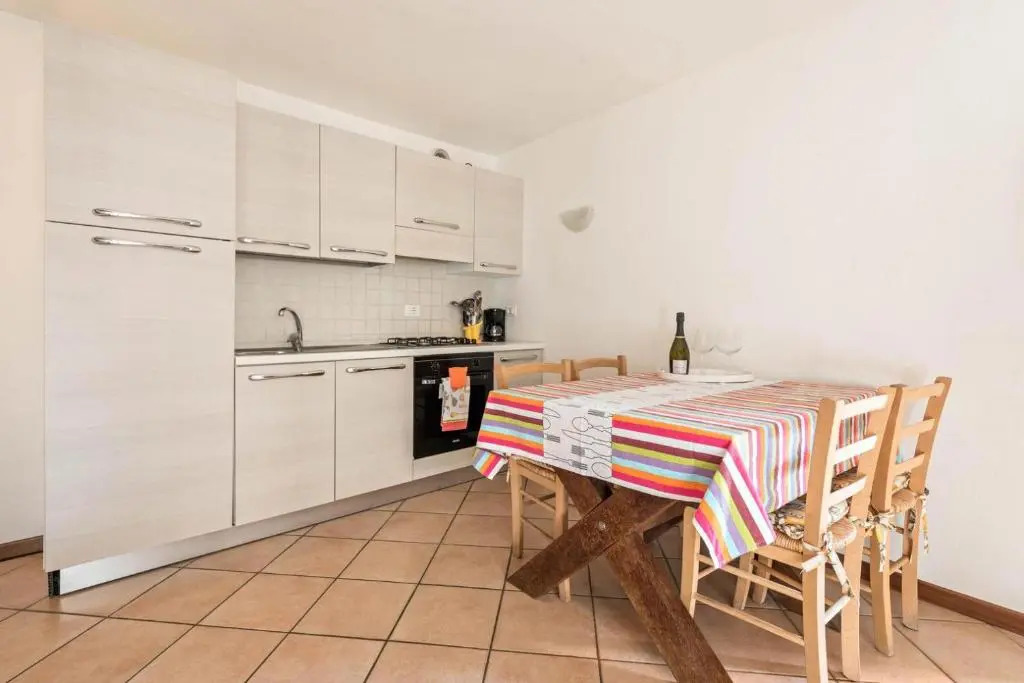 la terrazza del borgo con parcheggio