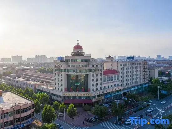 Huanyu Grand Hotel (Yishui Dongfang Shopping Center Chang'an South Road)
