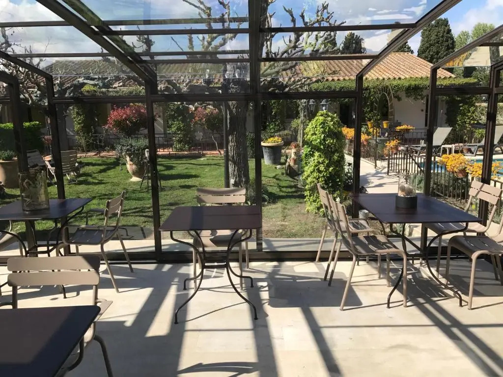 Logis Hotel Restaurant Hostellerie de la Tour