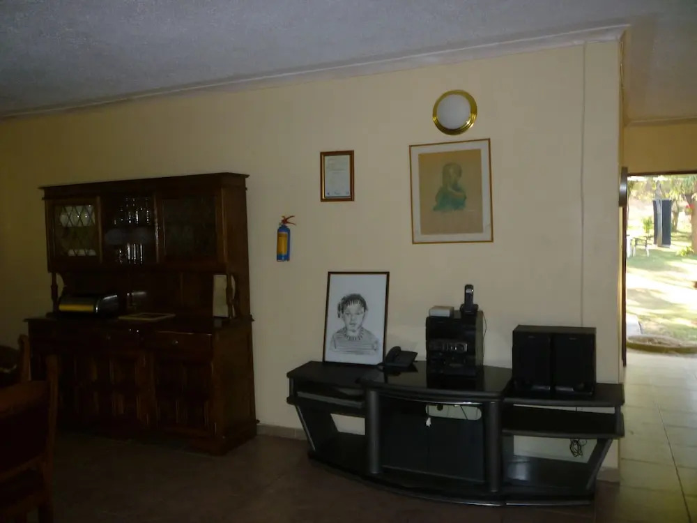 Daisy Executive Lodge