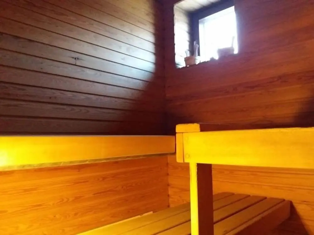 Spacious 4 Room Apartment & Sauna