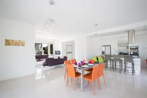 Beautiful 5 Star Holiday Villa in a Prime Location in Protaras, Book Early To Secure Your Dates, Protaras Villa 1230