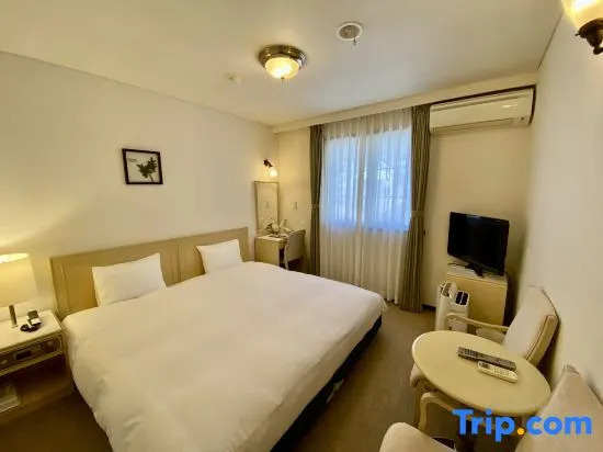 Petit Hotel Vessel
