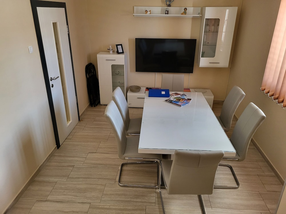Apartments Leonardo