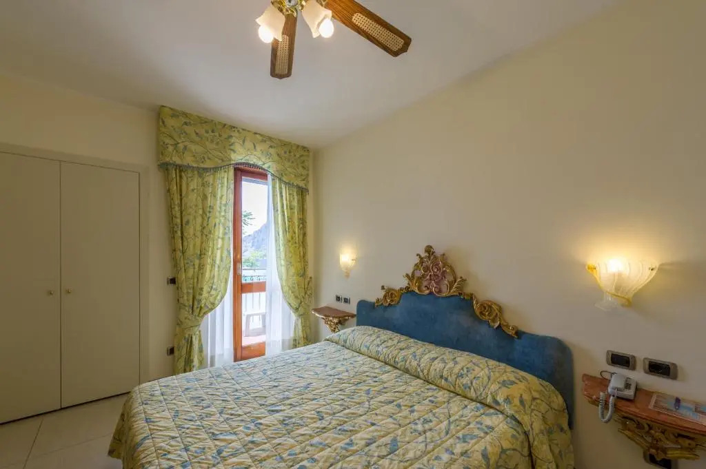 Hotel Porto Roca