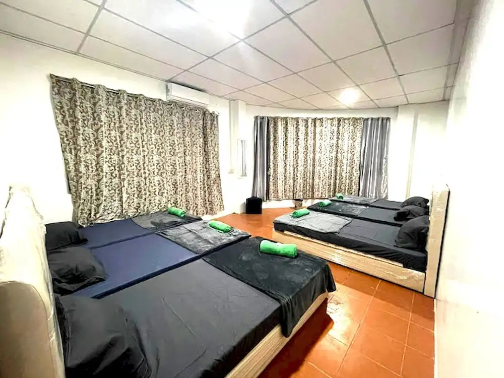 OYO HOME 90768 Flo Inn Motel