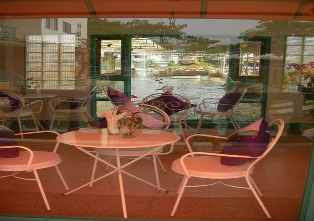 Waterside Boutique Hotel
