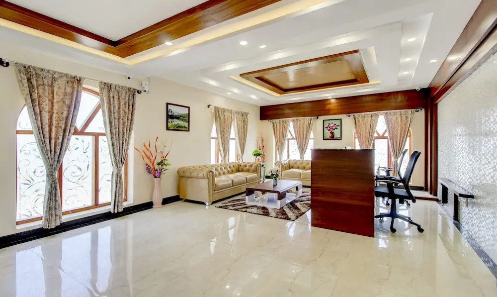 Treebo The Meridian, 10 Mins To Mahatma Gandhi Park