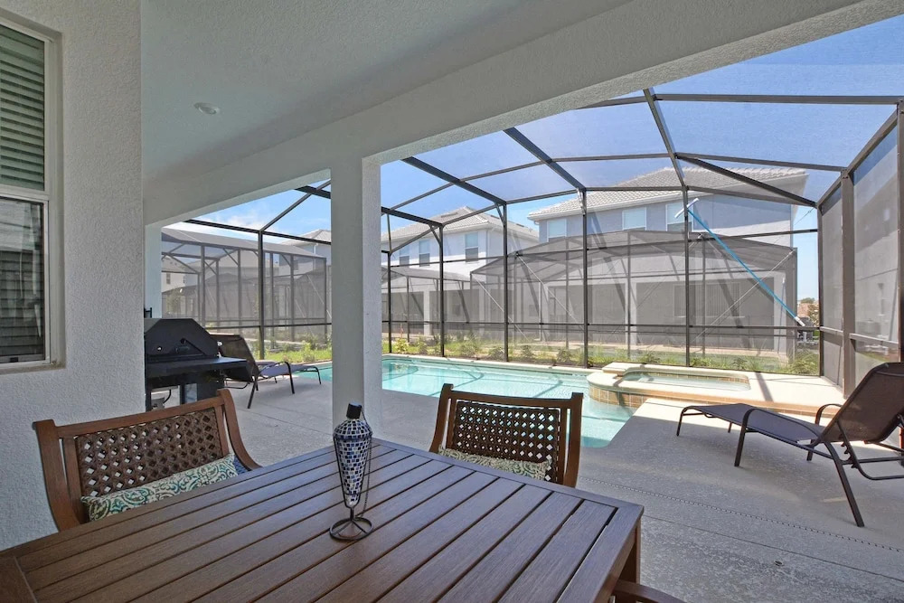 Storey Lake- 6 Bedroom Pool Home- 1653ST