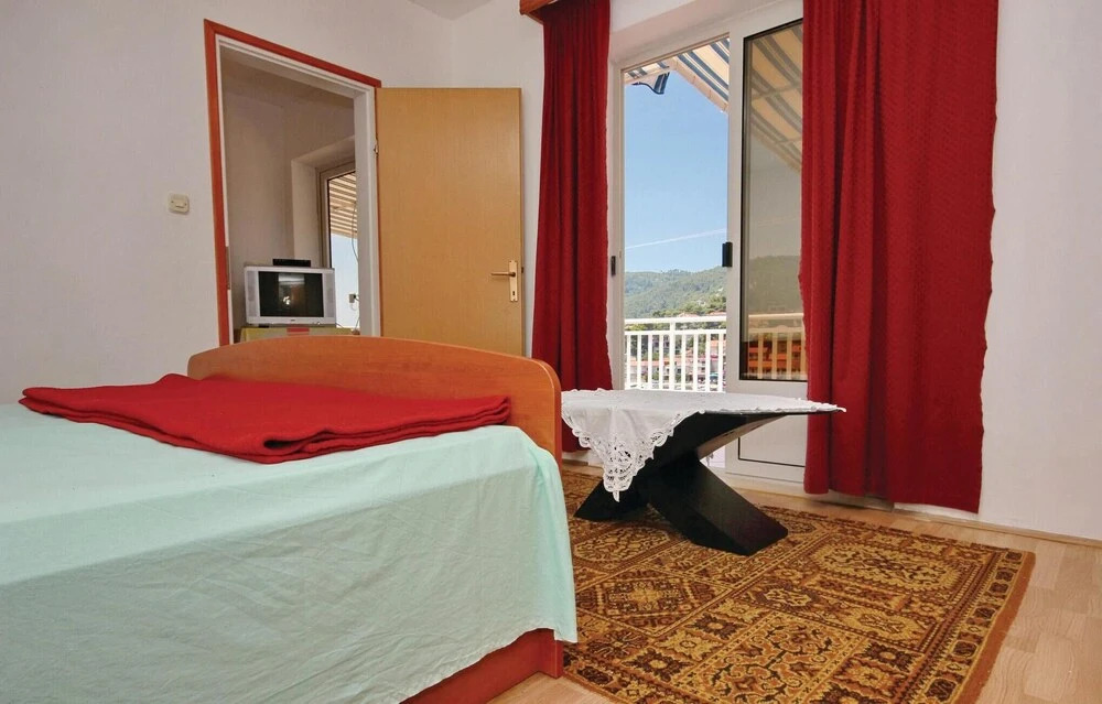 Nice Apartment in Brna With 4 Bedrooms and Wifi