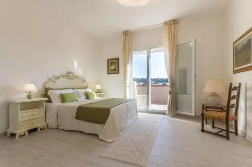 Elafi Penthouse