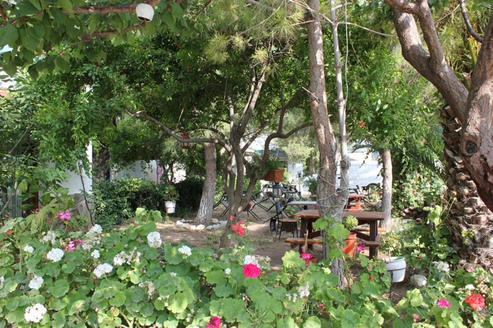 Can Karaburun Hotel