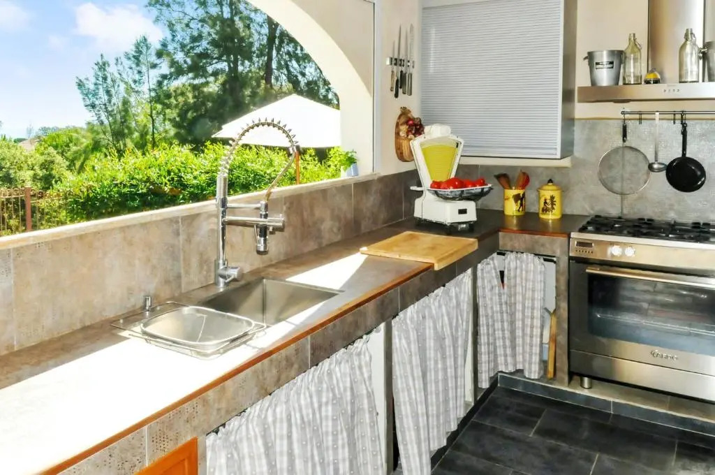 Villa de 4 chambres a Linguizzetta a 850 m de la plage avec vue sur la mer piscine privee et jardin clos