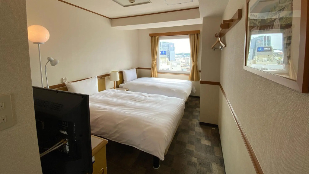 Toyoko Inn Okinawa Naha Asahibashi Ekimae
