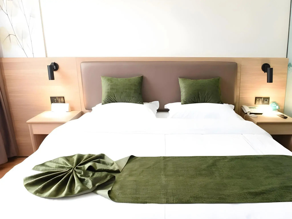 GreenTree Inn Suzhou Zhangjiagang Daxin Town Pingbei Road Express Hotel